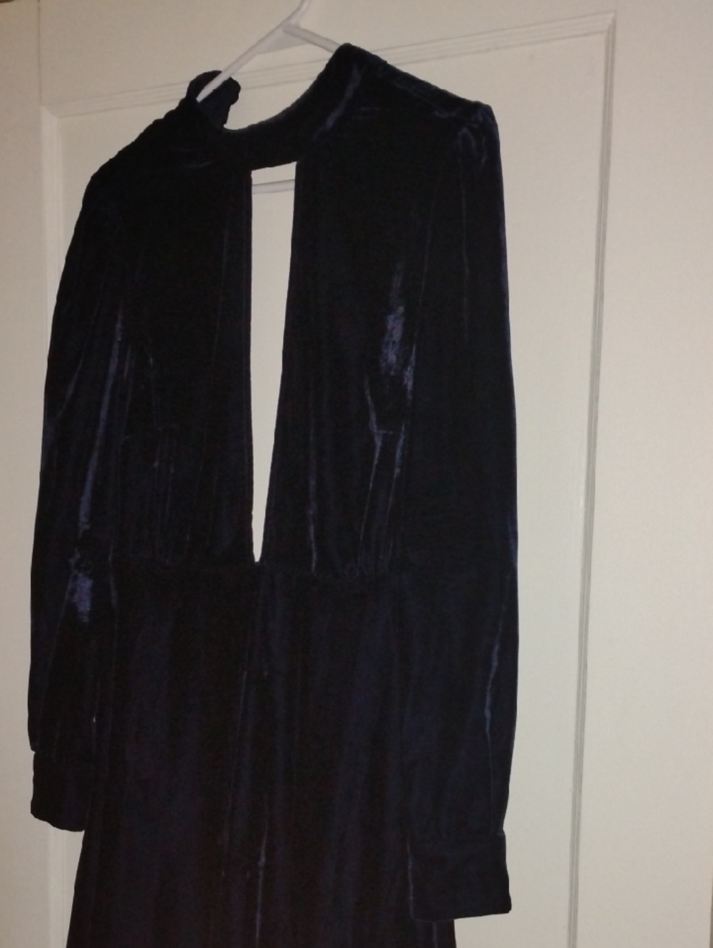 Navy Blue  Velvet Long Sleeve Keyhole Dress